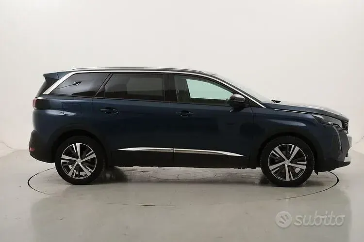 Usata Peugeot 5008 Allure 131 CV (96 kW) 2022 Blu SUV