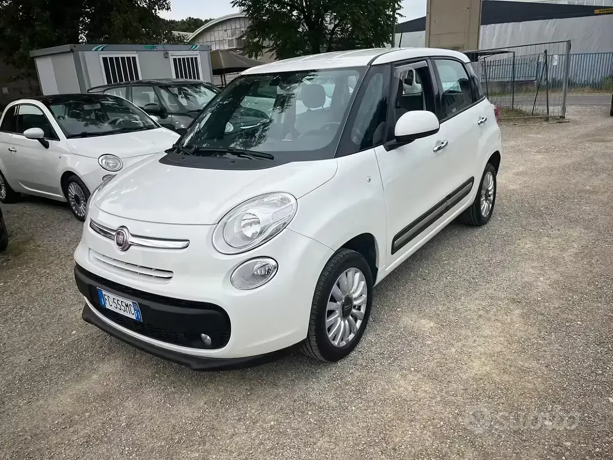 Usata Fiat 500L Lounge 80 CV (58 kW) 2016 Bianco Monovolume