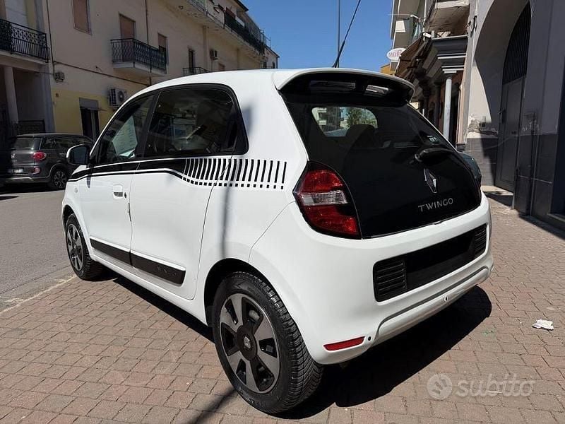 Usata Renault Twingo LIMITED 90 CV (66 kW) 2018 Bianco Utilitaria