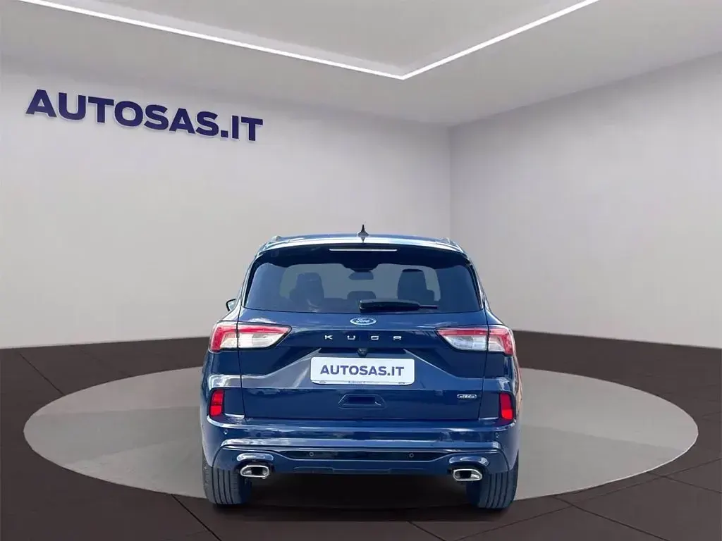 Usata Ford Kuga ST-Line 225 CV (165 kW) 2023 Blu pastello SUV