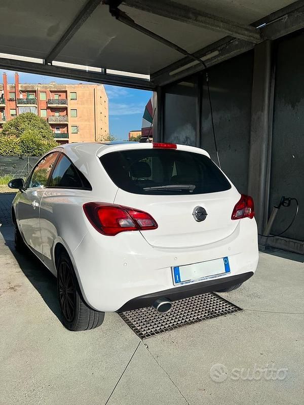 Bianco Usata 2017 Opel Corsa Coupé | 7000 € - Immagine 1/4