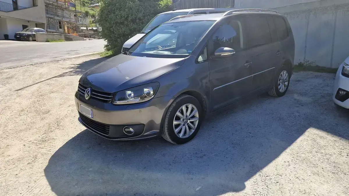 Usata VW Touran Highline 140 CV (102 kW) 2011 Monovolume