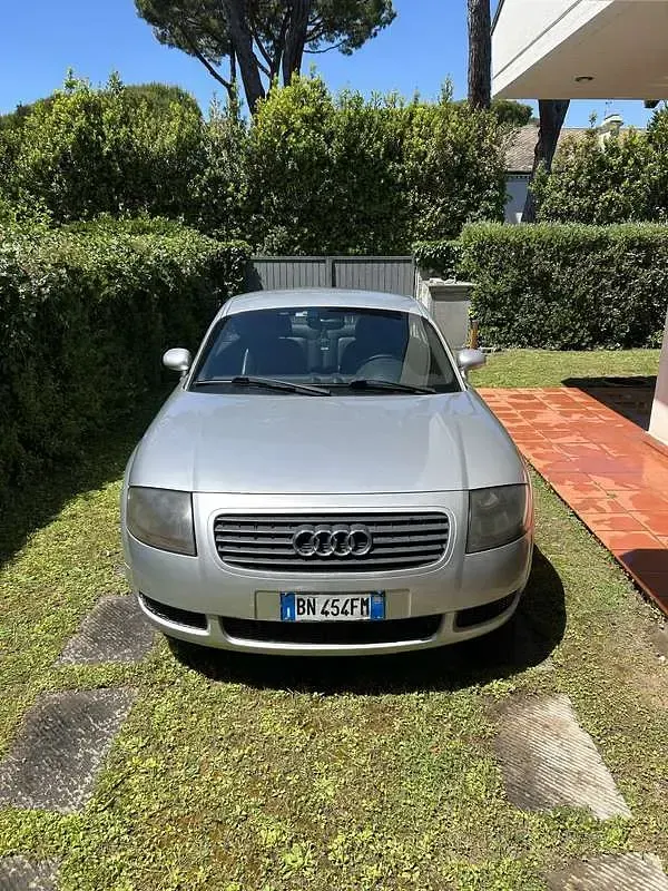 Usata Audi TT 179 CV (131 kW) 2000 Grigio Coupé