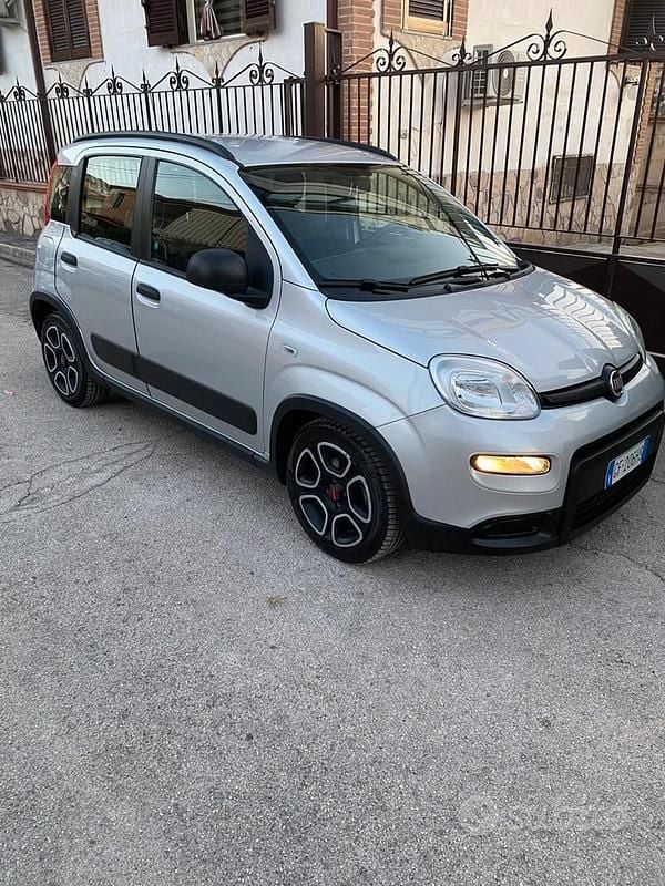 Usata Fiat Panda 70 CV (51 kW) 2021 Grigio Utilitaria