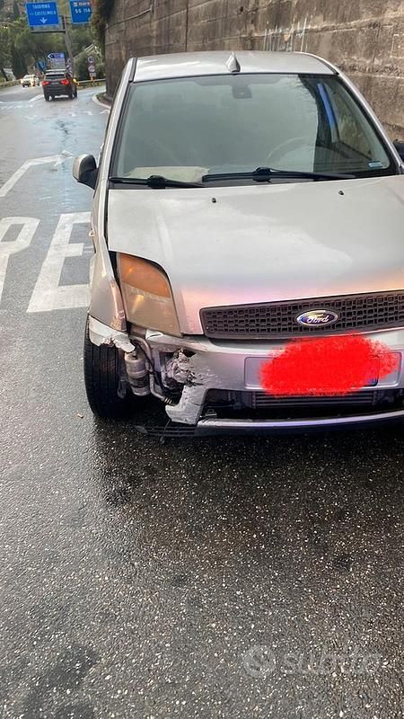 Usata Ford Fusion 68 CV (50 kW) 2005 Berlina