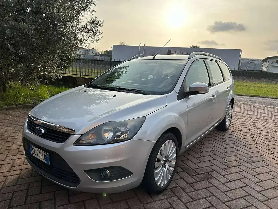 Usata Ford Focus Style 109 CV (80 kW) 2010 Station wagon