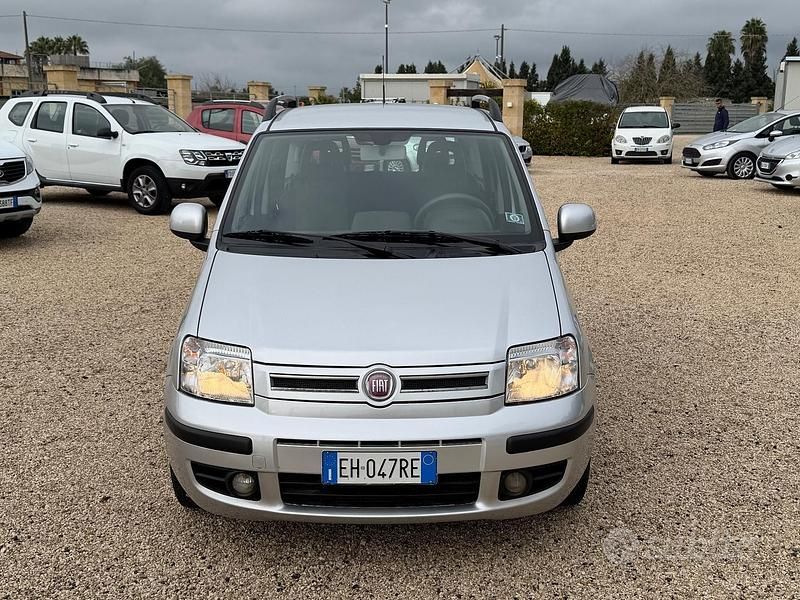 Usata Fiat Panda Dynamic 69 CV (50 kW) 2011 Grigio Berlina