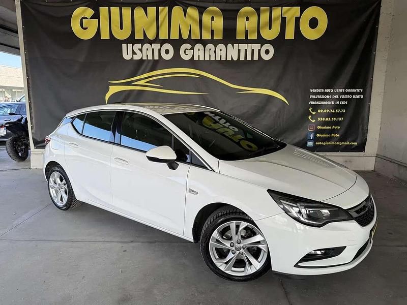 Usata Opel Astra Business 110 CV (80 kW) 2018 Bianco Berlina