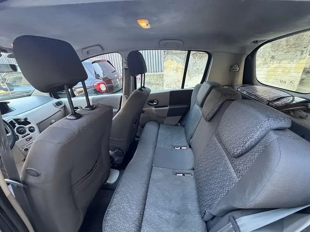 Usata Renault Modus Dynamique 82 CV (60 kW) 2005 Grigio Monovolume