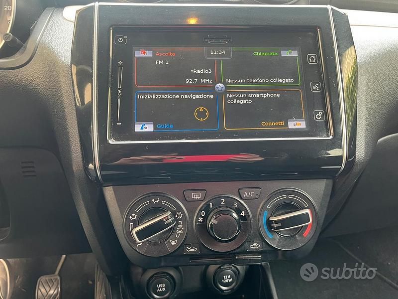 Usata Suzuki Swift 90 CV (66 kW) 2017 Grigio Utilitaria
