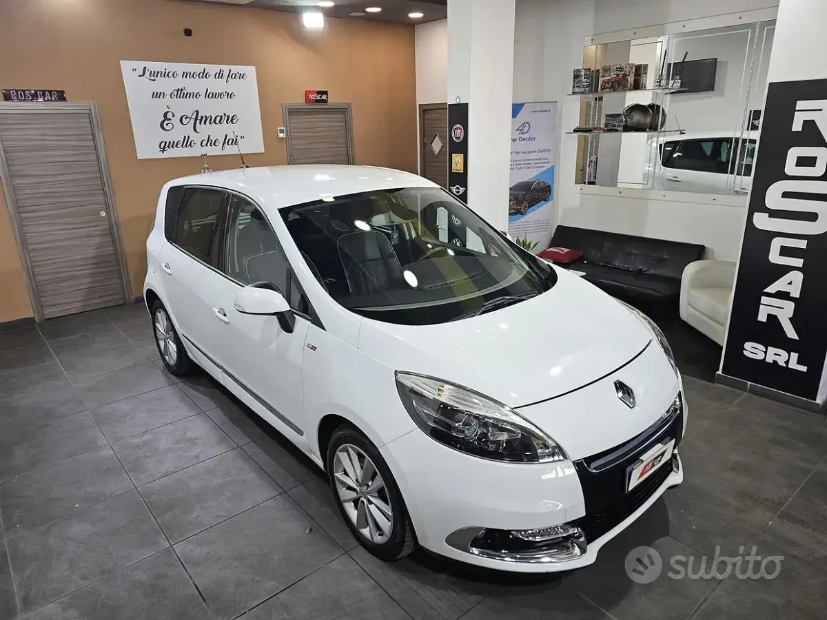 Usata Renault Scénic III XMOD 110 CV (80 kW) 2013 Bianco Monovolume