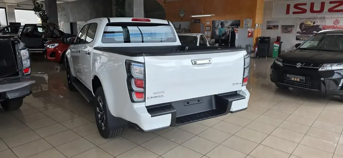 Nuova Isuzu D-Max 164 CV (120 kW) 2026 Bianco Pick-up
