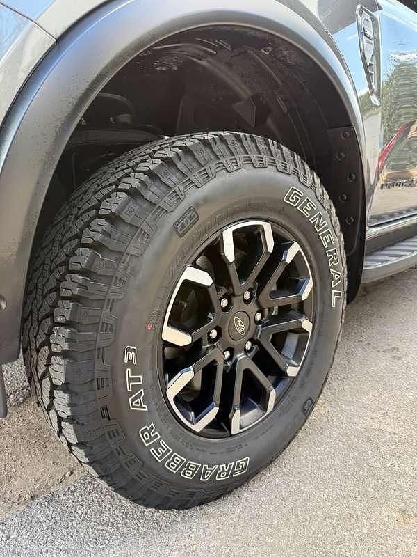 Usata Ford Ranger Wildtrack 205 CV (150 kW) 2025 Grigio Pick-up