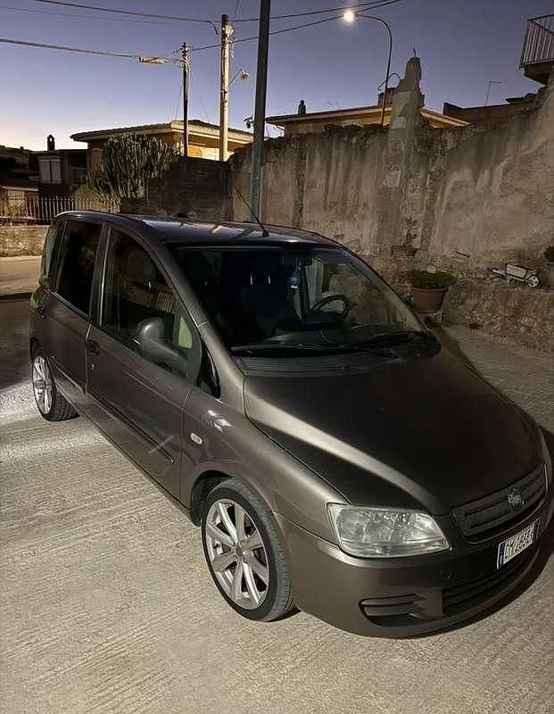 Usata Fiat Multipla Emotion 120 CV (88 kW) 2007 Monovolume
