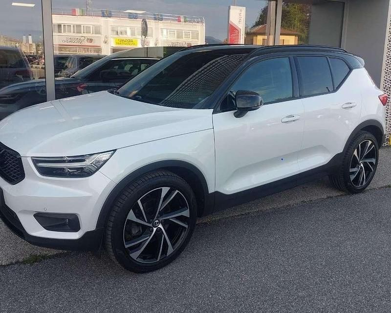 Usata 2018 Volvo XC40 R-Design SUV | 29.500 € (Molto cara) - Immagine 1/1