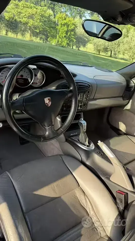 Usata Porsche Boxster 260 CV (191 kW) 2002 Grigio Cabrio