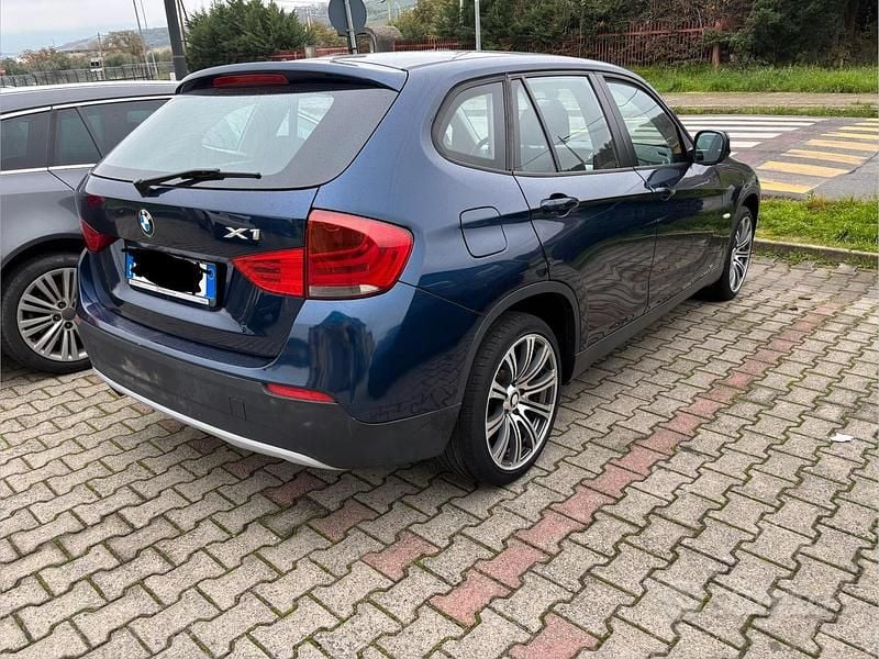 Usata BMW X1 143 CV (105 kW) 2011 Blu SUV