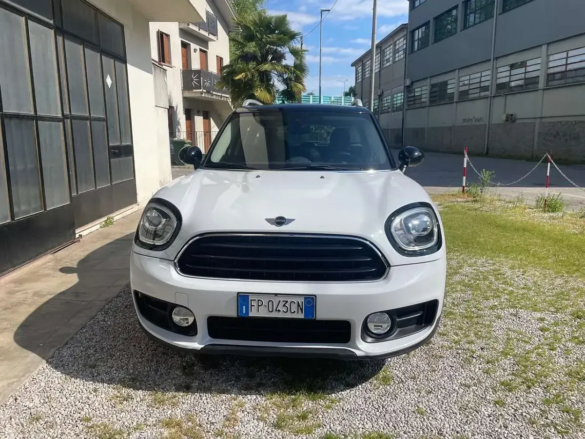 Usata Mini Cooper D Countryman 150 CV (110 kW) 2018 Bianco SUV