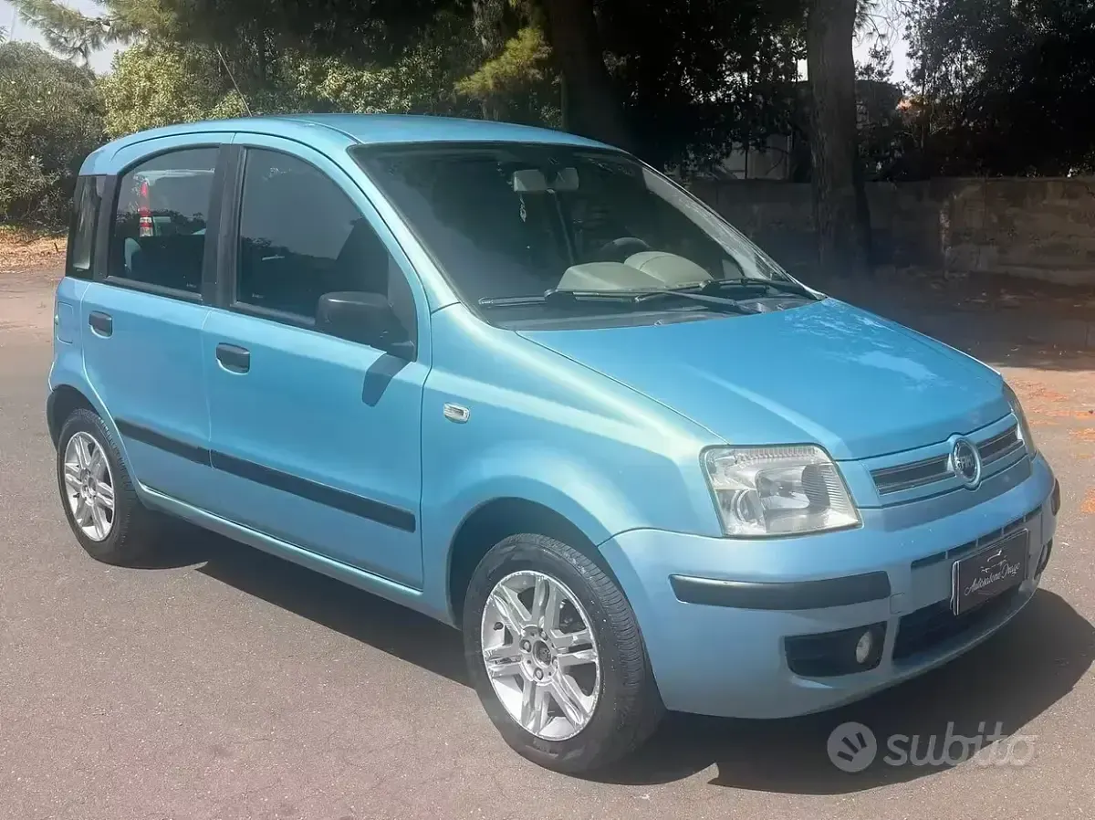 Usata Fiat Panda Emotion 69 CV (50 kW) 2006 Utilitaria