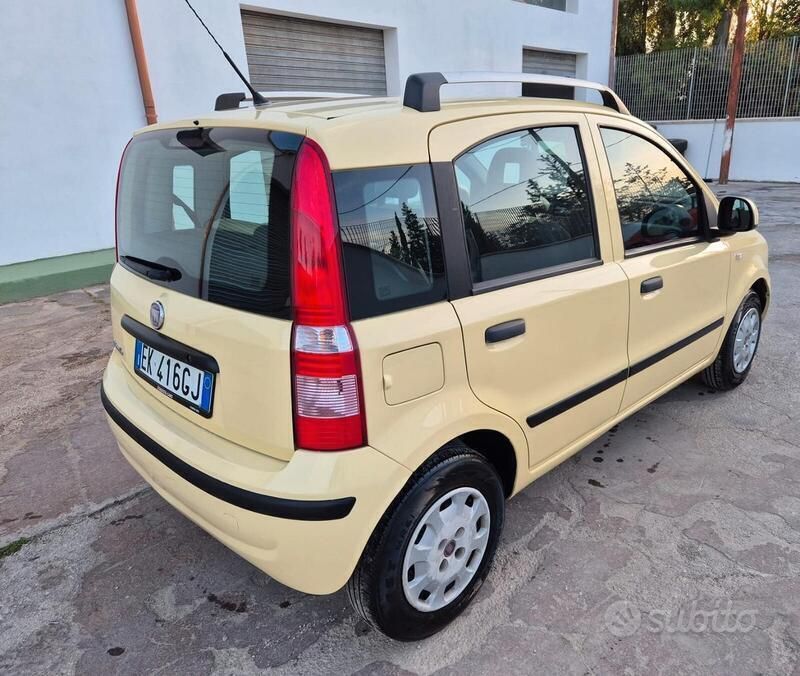 Usata Fiat Panda 69 CV (50 kW) 2011 Giallo Utilitaria