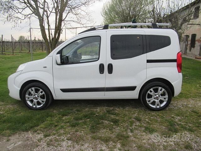 Usata Fiat Qubo Trekking 70 CV (51 kW) 2014 Bianco Monovolume