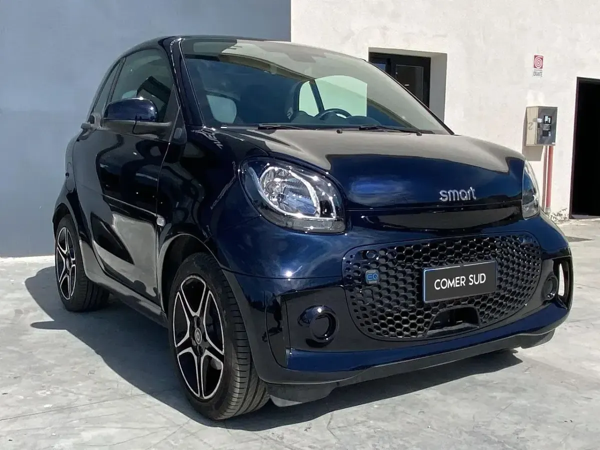 Usata Smart ForTwo Coupé Pulse 60 kW (82 CV) 2022 Blu Utilitaria