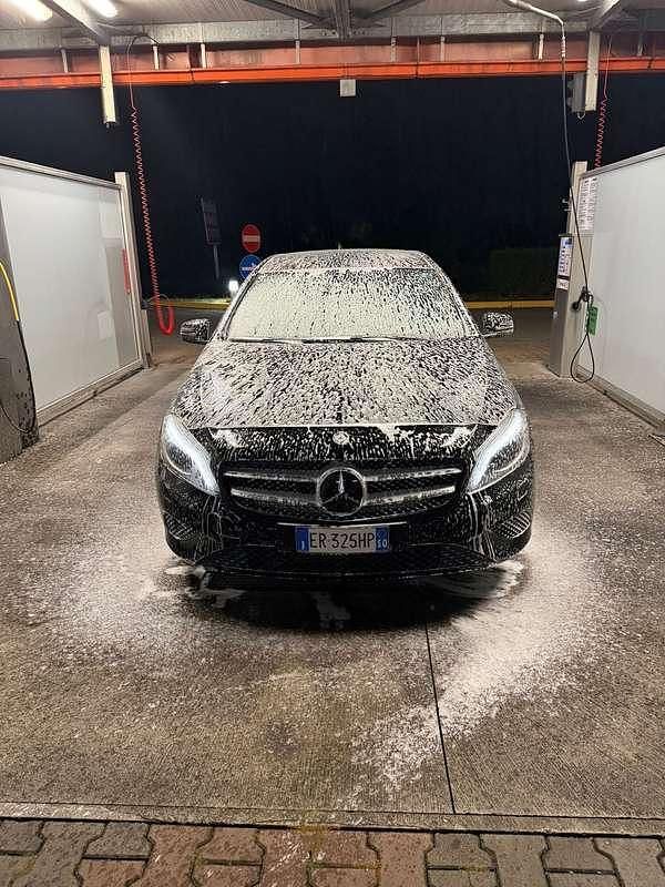 Usata Mercedes A200 156 CV (114 kW) 2013 Nero Coupé