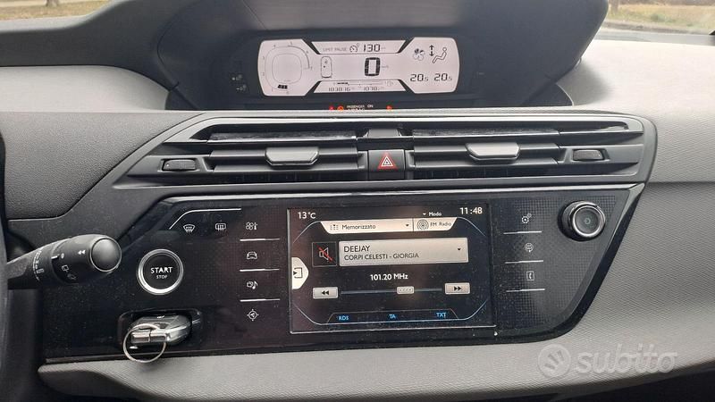Begagnad Citroën C4 2015 Grå Sedan