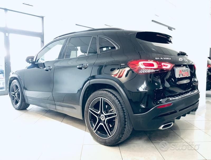 Occasion Mercedes GLA200 Premium 150 ch (110 kW) 2022 Noir SUV