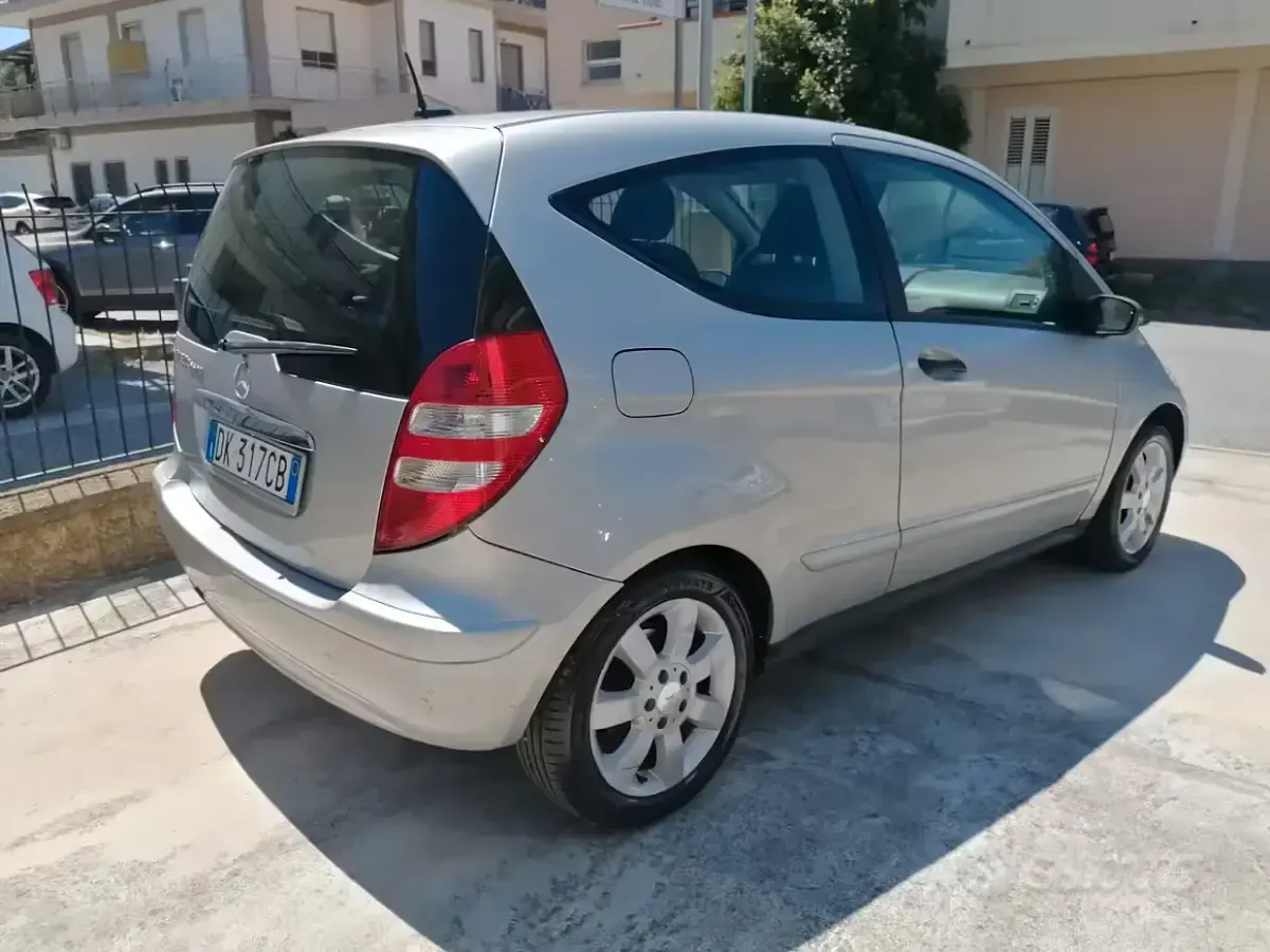 Usata Mercedes A150 Elegance 95 CV (69 kW) 2007 Grigio Berlina