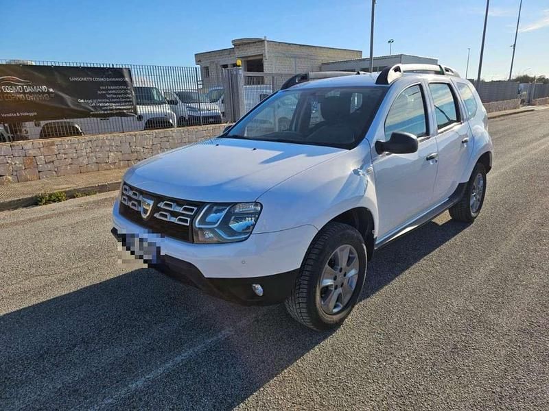 Usata Dacia Duster Ambiance 115 CV (84 kW) 2018 Bianco SUV