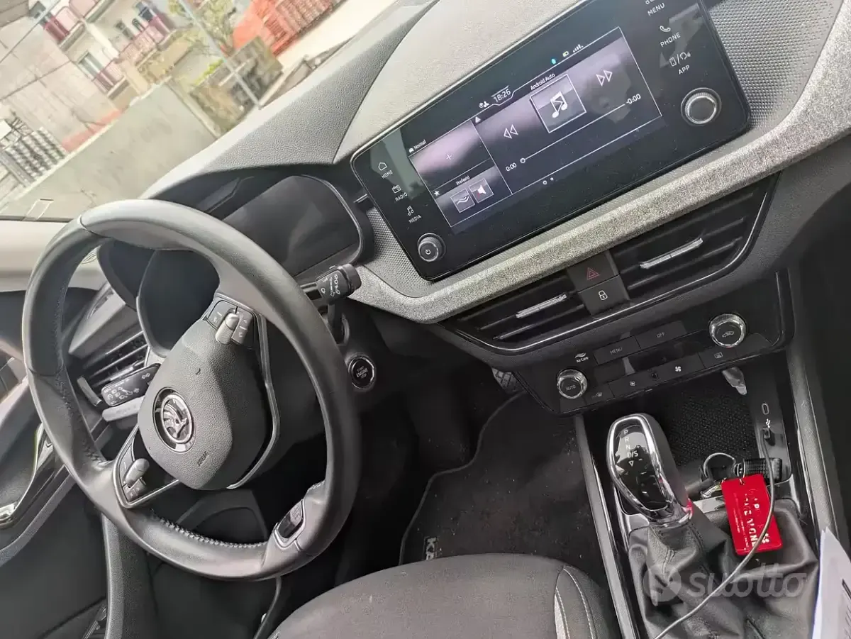 Usata Skoda Kamiq 116 CV (85 kW) 2024 Grigio SUV