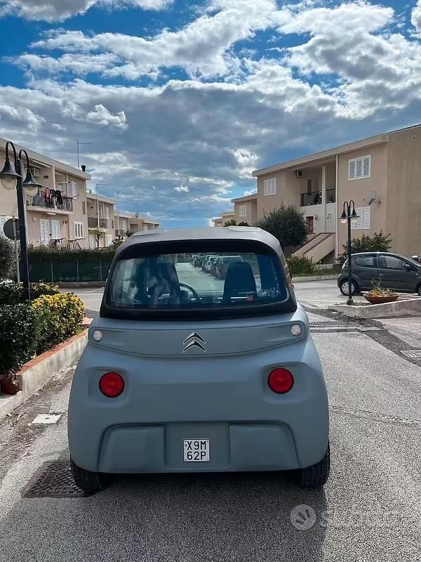 Usata Citroën AMI 2023 Grigio Berlina