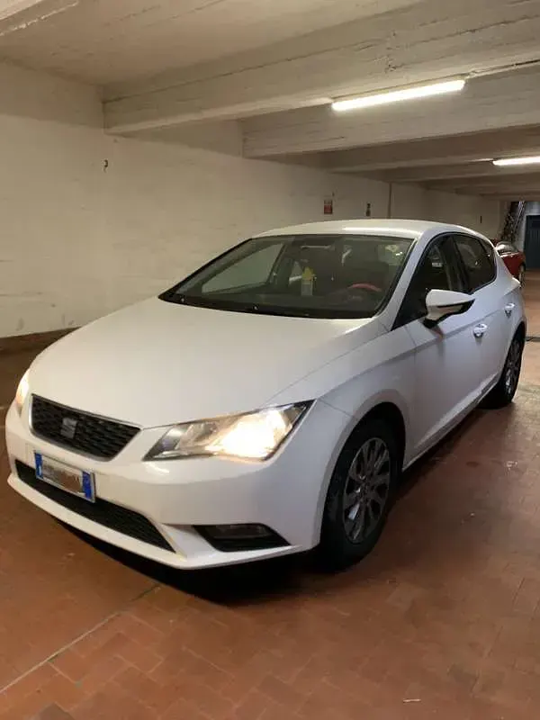 Usata Seat Leon Style 110 CV (80 kW) 2015 Berlina