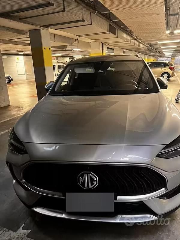 Usata MG HS 2024 Grigio SUV
