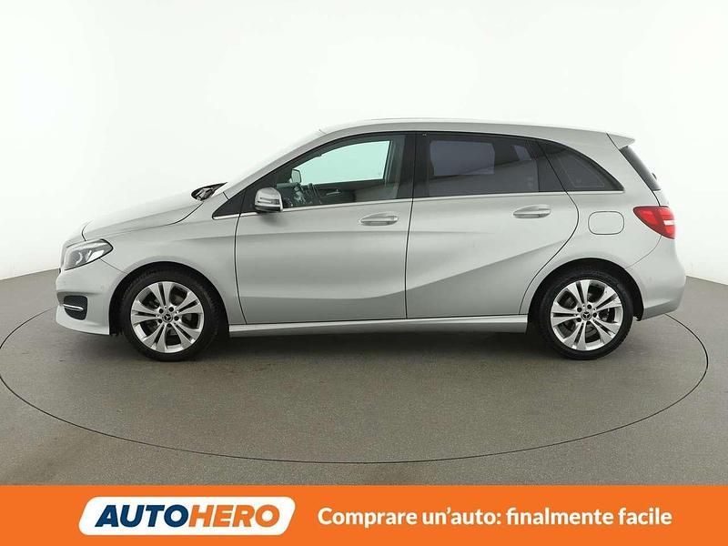 Usata Mercedes B180 AMG 110 CV (80 kW) 2018 Argento Monovolume