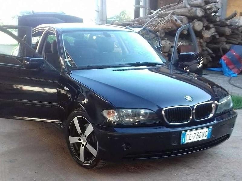 Usata BMW 320 150 CV (110 kW) 2003 Blu/azzurro Berlina