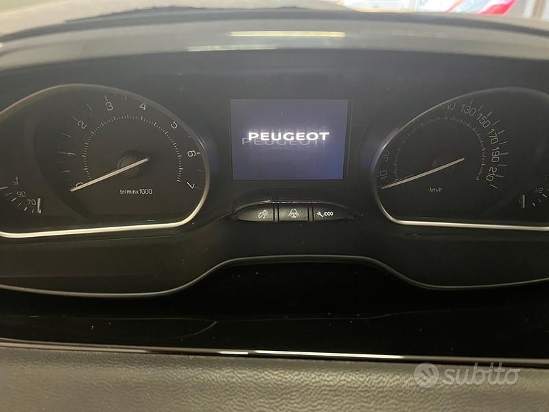 Usata Peugeot 208 82 CV (60 kW) 2012 Marrone Utilitaria