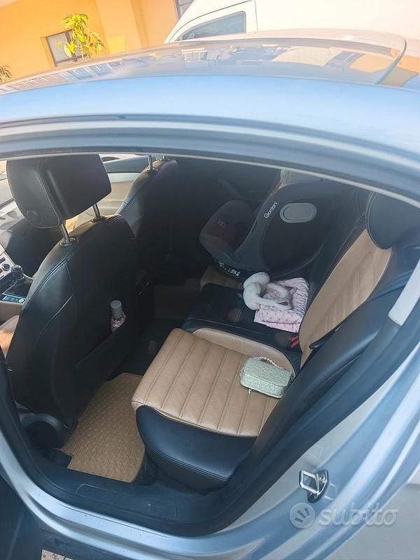 Usata VW Passat 150 CV (110 kW) 2009 Berlina