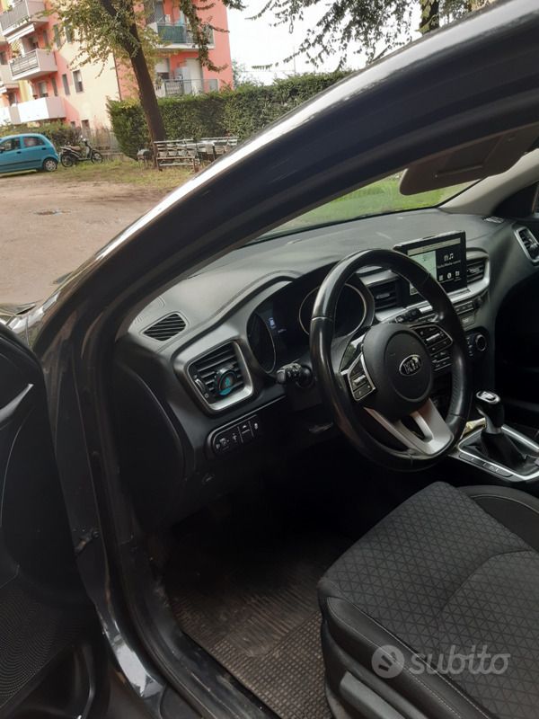 Usata 2020 Kia Ceed Sportswagon Station wagon | 14.000 € - Immagine 1/4