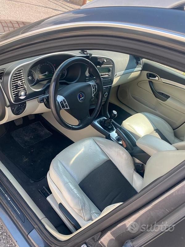 Usata Saab 9-3 180 CV (132 kW) 2009 Grigio Station wagon