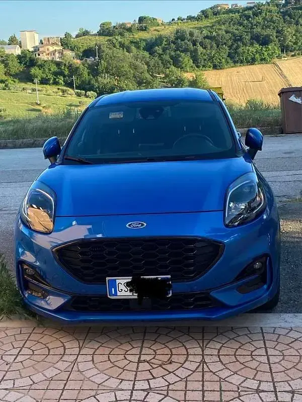 Usata Ford Puma Titanium X 125 CV (91 kW) 2023 Blu/azzurro SUV