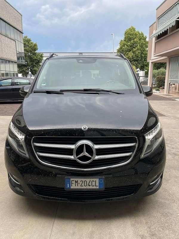 Usata Mercedes V220 Exclusive 163 CV (119 kW) 2017 Nero Monovolume