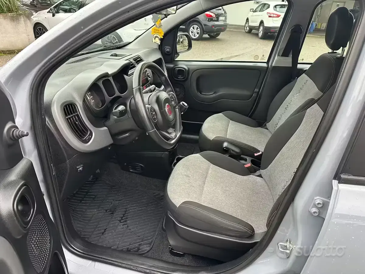 Usata Fiat Panda Lounge 69 CV (50 kW) 2018 Grigio Utilitaria