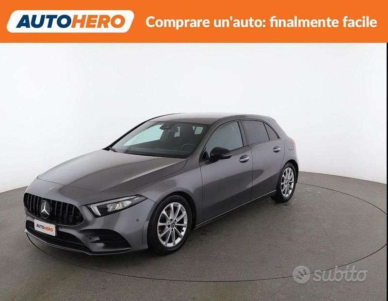 Usata Mercedes A180 116 CV (85 kW) 2019 Grigio Berlina
