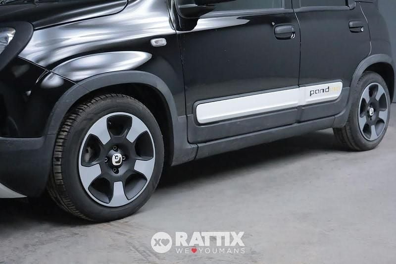 Usata Fiat Panda Cross Cross 69 CV (50 kW) 2025 Nero Utilitaria