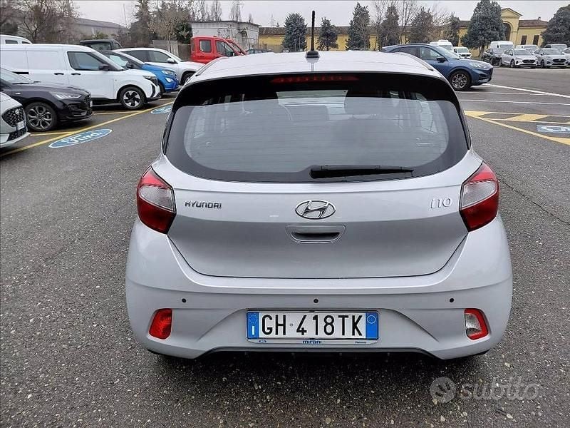 Usata Hyundai i10 65 CV (47 kW) 2022 Grigio Utilitaria