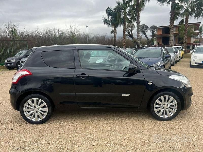 Usata Suzuki Swift GL 75 CV (55 kW) 2012 Nero Utilitaria
