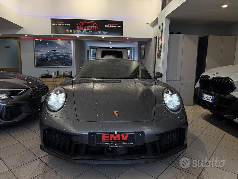 Usata Porsche 911 Targa 4 541 CV (397 kW) 2025 Grigio Cabrio