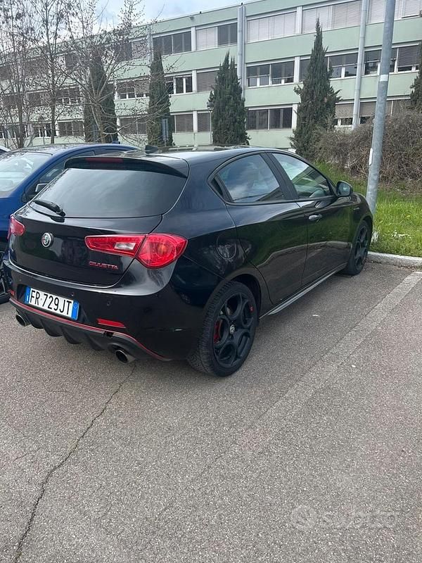 Usata Alfa Romeo Giulietta Veloce 240 CV (176 kW) 2018 Nero Utilitaria